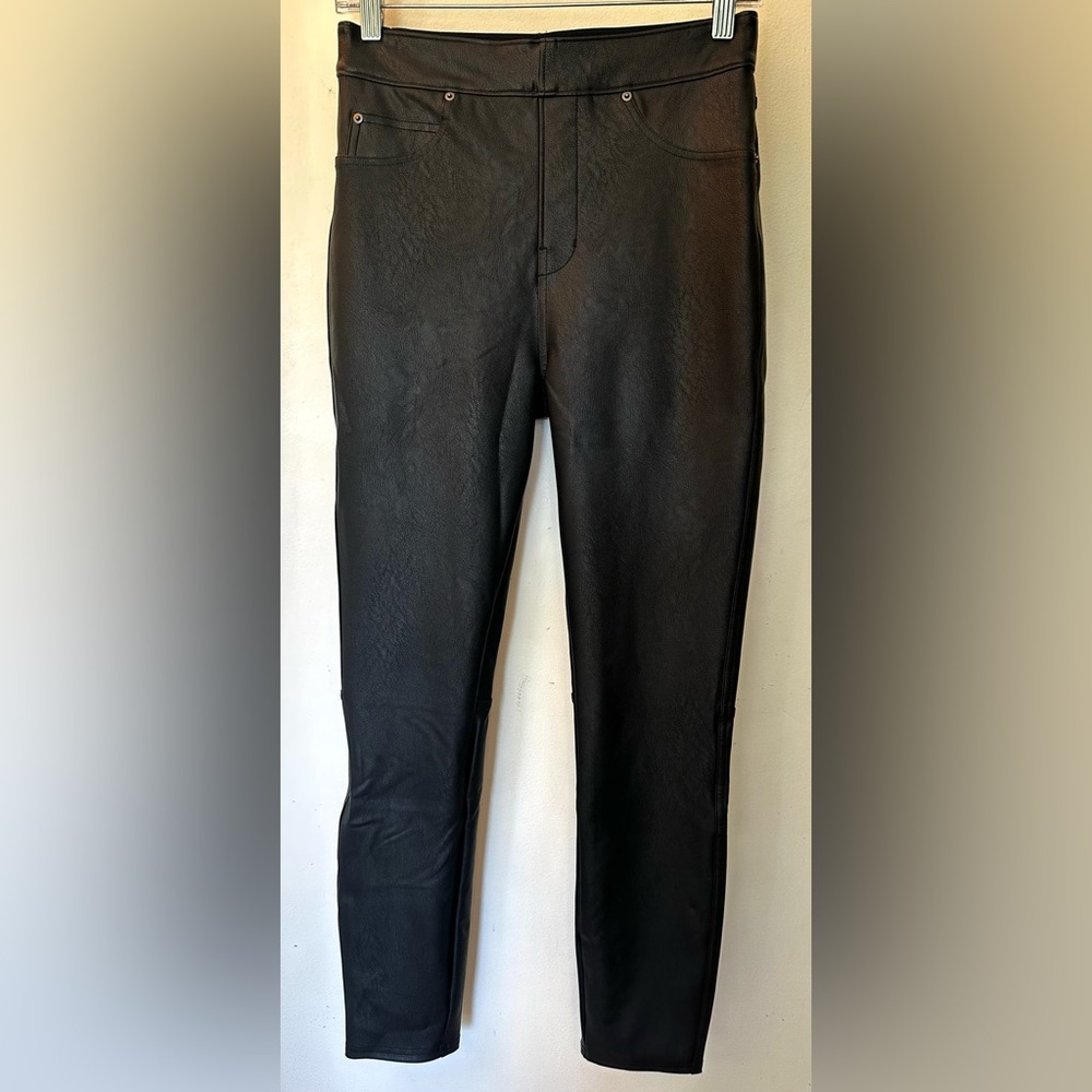 SPANX NWOT Black Vegan leather shapewear leggings black sz S